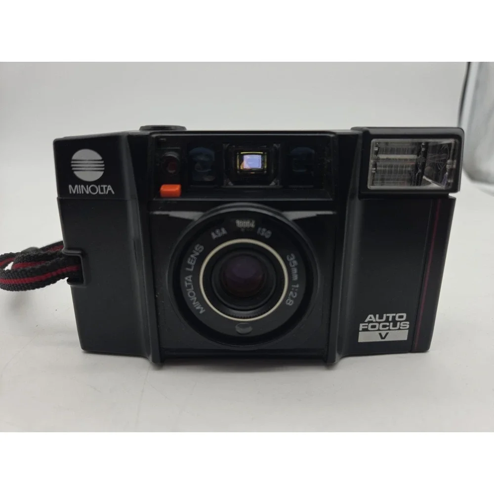 Vintage Minolta AF-S V 35mm f/2.8 ISO 1000 Film TESTED Works And Talks